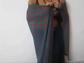 Indian sexy get hitched nude dance 7426 sex 006704