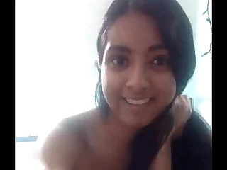 Seductive Desi Indian Girl XXX Nude Glaze - IndianHiddenCams.com